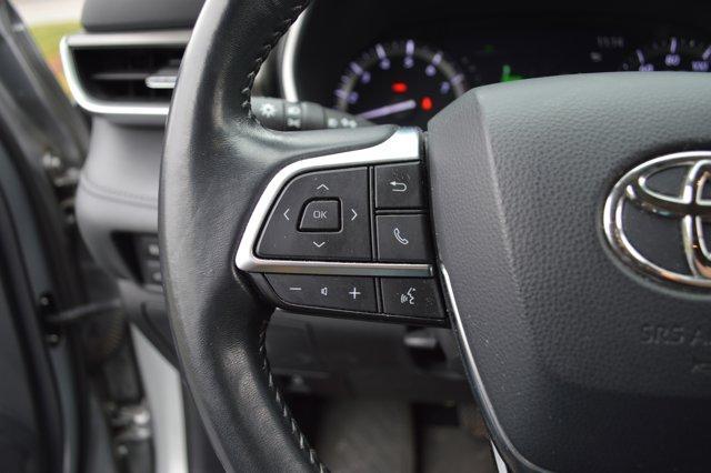 used 2020 Toyota Highlander car, priced at $25,619