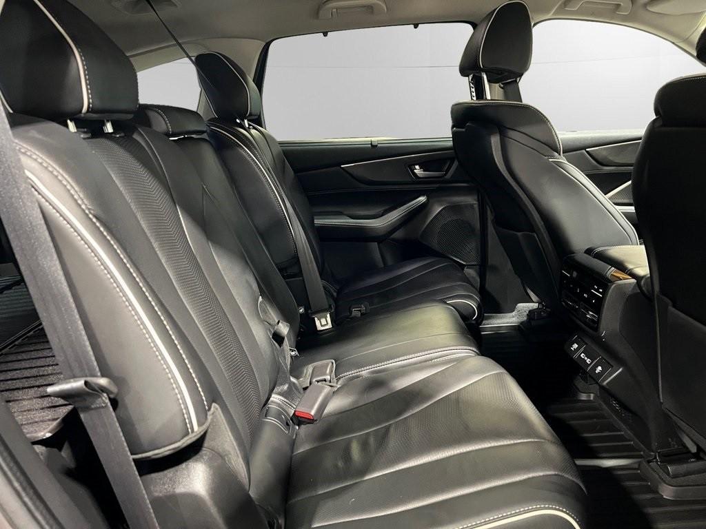 used 2022 Acura MDX car, priced at $38,500