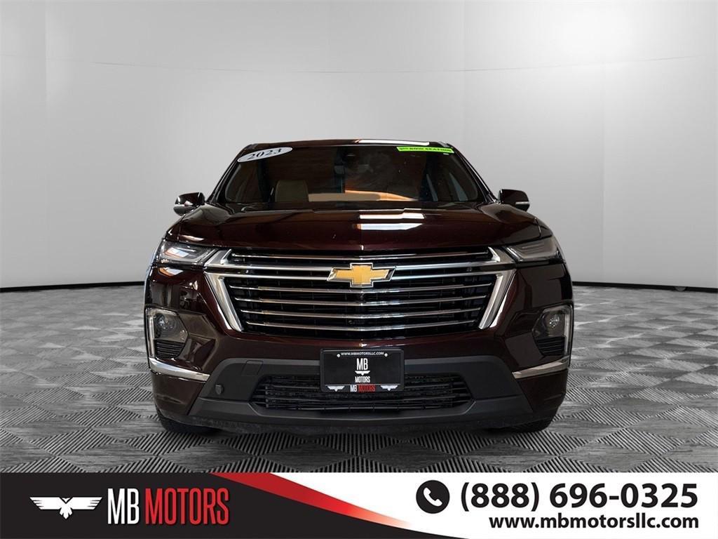 used 2023 Chevrolet Traverse car, priced at $31,300
