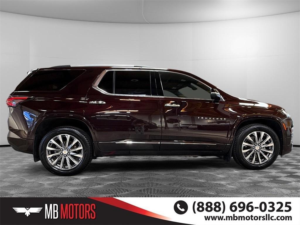 used 2023 Chevrolet Traverse car, priced at $31,300