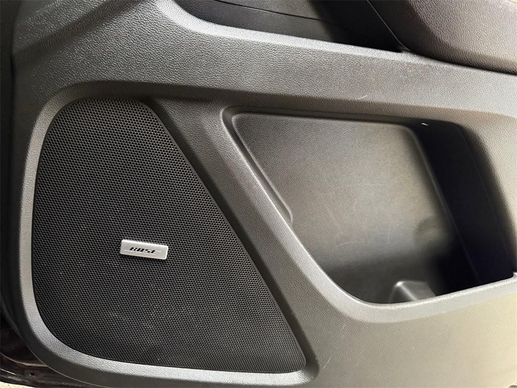 used 2023 Chevrolet Traverse car, priced at $31,300