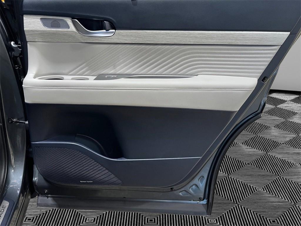 used 2023 Hyundai Palisade car, priced at $38,500