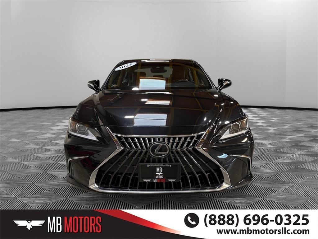 used 2024 Lexus ES 300h car, priced at $40,500