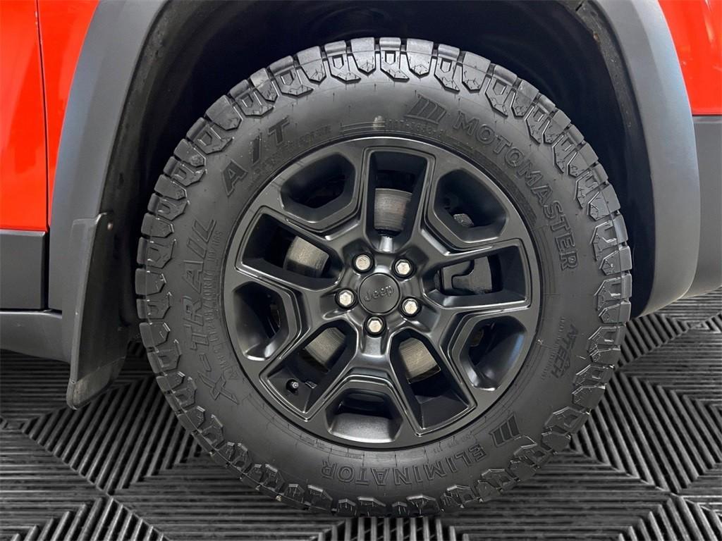 used 2021 Jeep Cherokee car, priced at $19,500