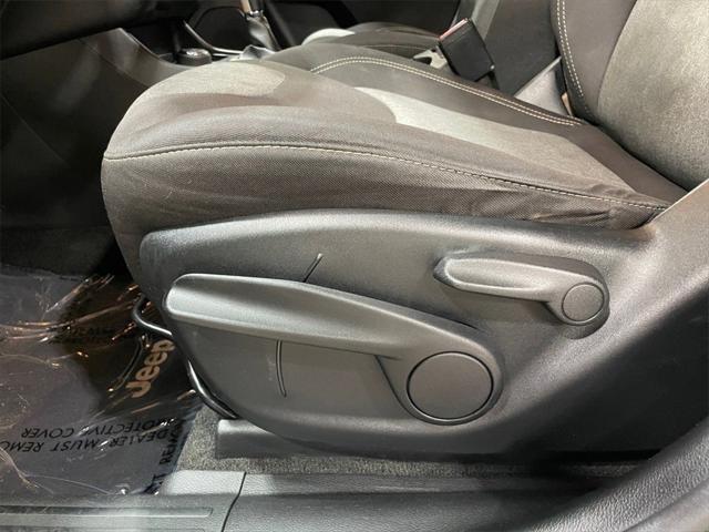 used 2014 Jeep Cherokee car, priced at $6,995