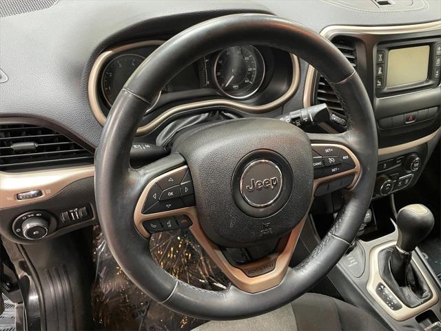 used 2014 Jeep Cherokee car, priced at $6,995