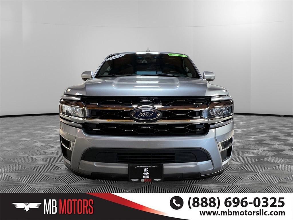 used 2024 Ford Expedition car, priced at $50,948
