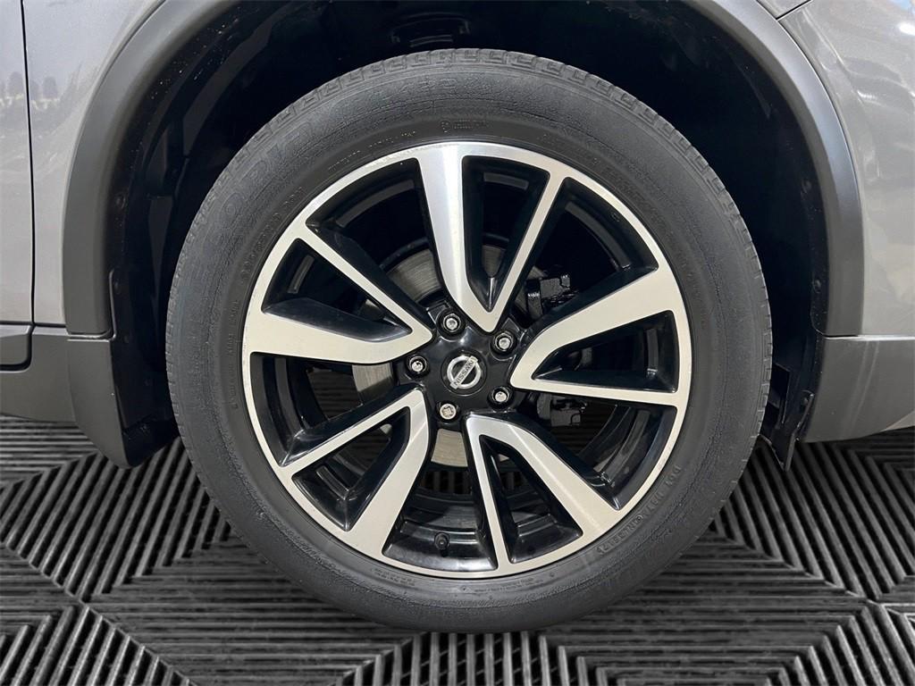 used 2018 Nissan Rogue car, priced at $17,998