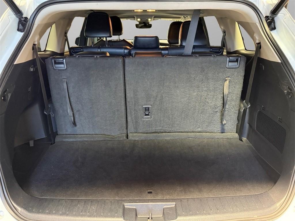 used 2021 Toyota Highlander car, priced at $33,450