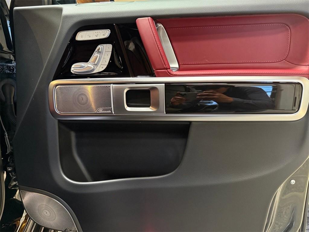 used 2025 Mercedes-Benz AMG G 63 car, priced at $215,000