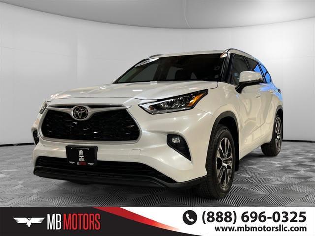 used 2021 Toyota Highlander car, priced at $36,500