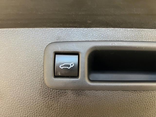 used 2021 Toyota Highlander car, priced at $36,500