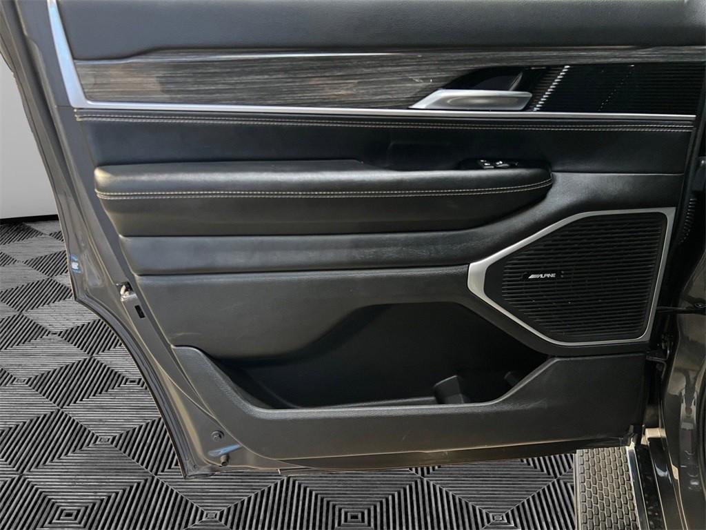 used 2022 Jeep Wagoneer car, priced at $36,948