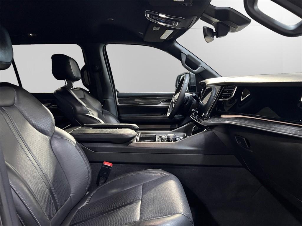 used 2022 Jeep Wagoneer car, priced at $36,948