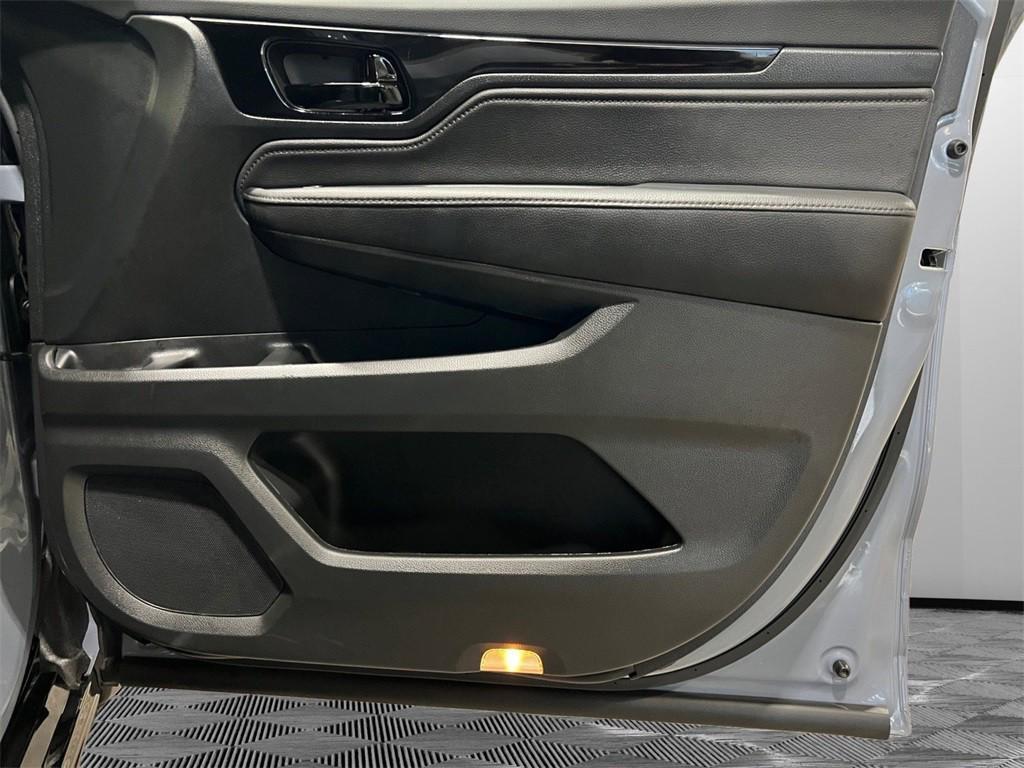 used 2024 Honda Odyssey car, priced at $43,500