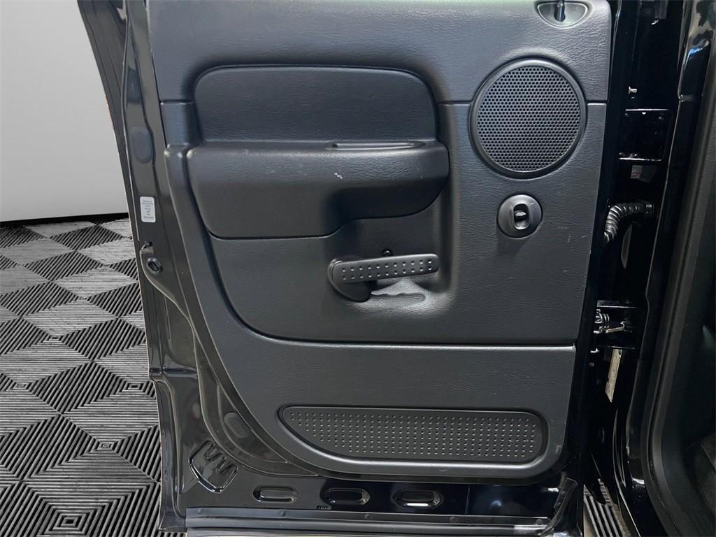 used 2005 Dodge Ram 1500 car, priced at $5,995