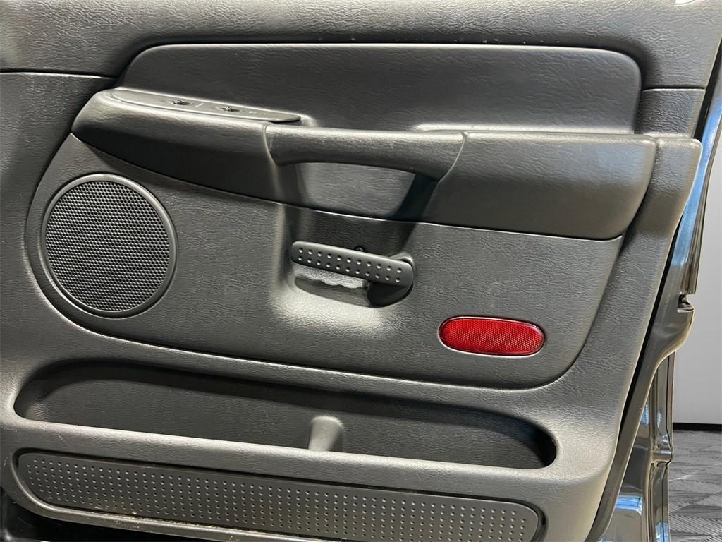 used 2005 Dodge Ram 1500 car, priced at $5,995
