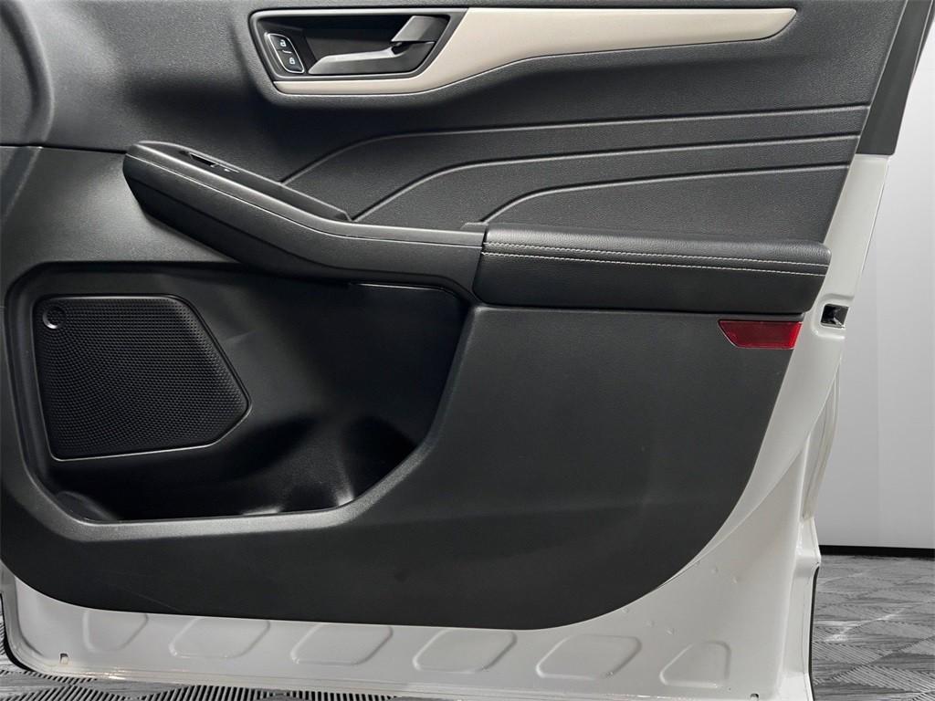 used 2022 Ford Escape car, priced at $18,998