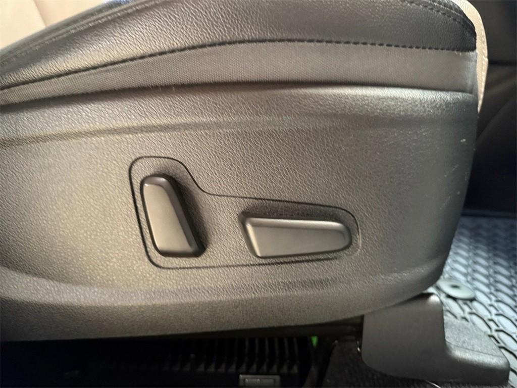 used 2019 Hyundai Santa Fe car, priced at $18,998