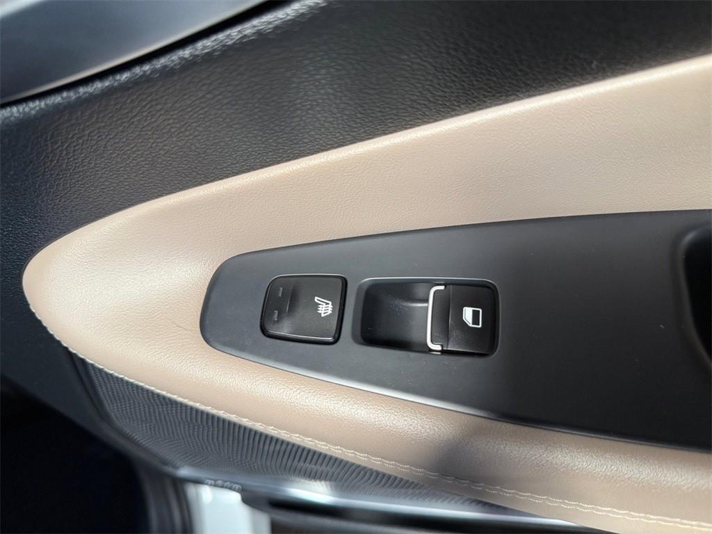 used 2019 Hyundai Santa Fe car, priced at $18,998