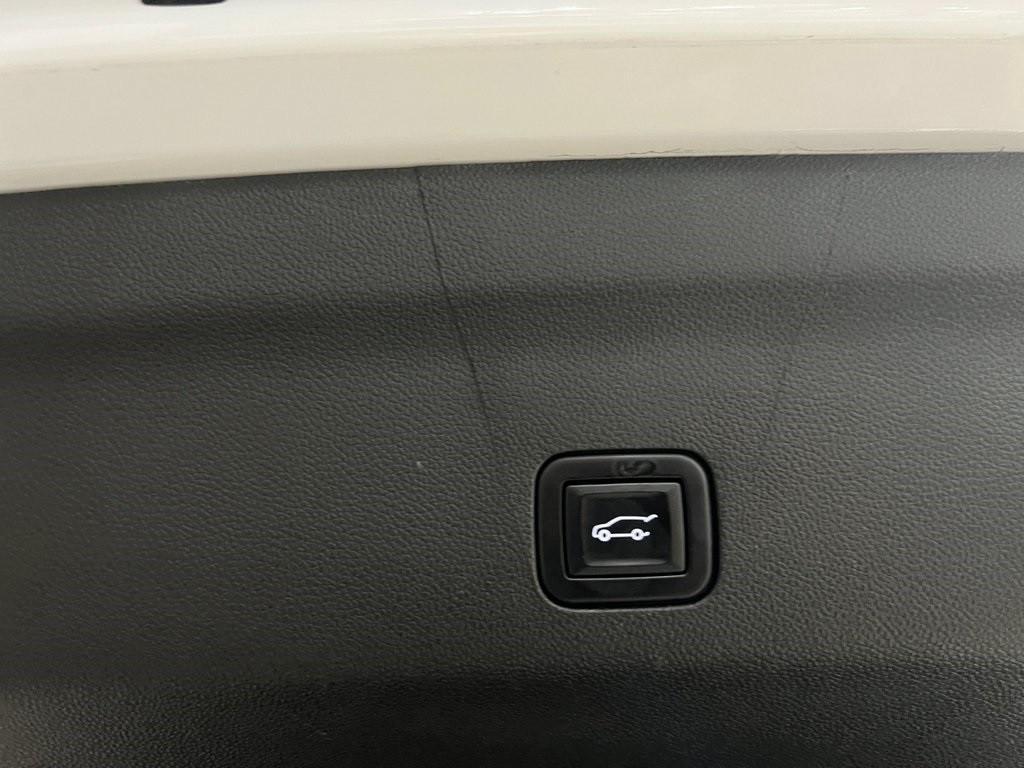 used 2022 Chevrolet Suburban car, priced at $44,500