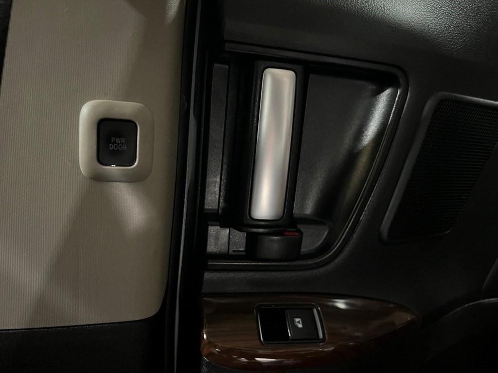 used 2019 Toyota Sienna car, priced at $32,850