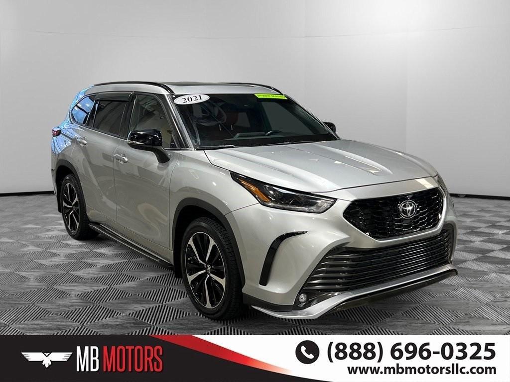 used 2021 Toyota Highlander car, priced at $36,500