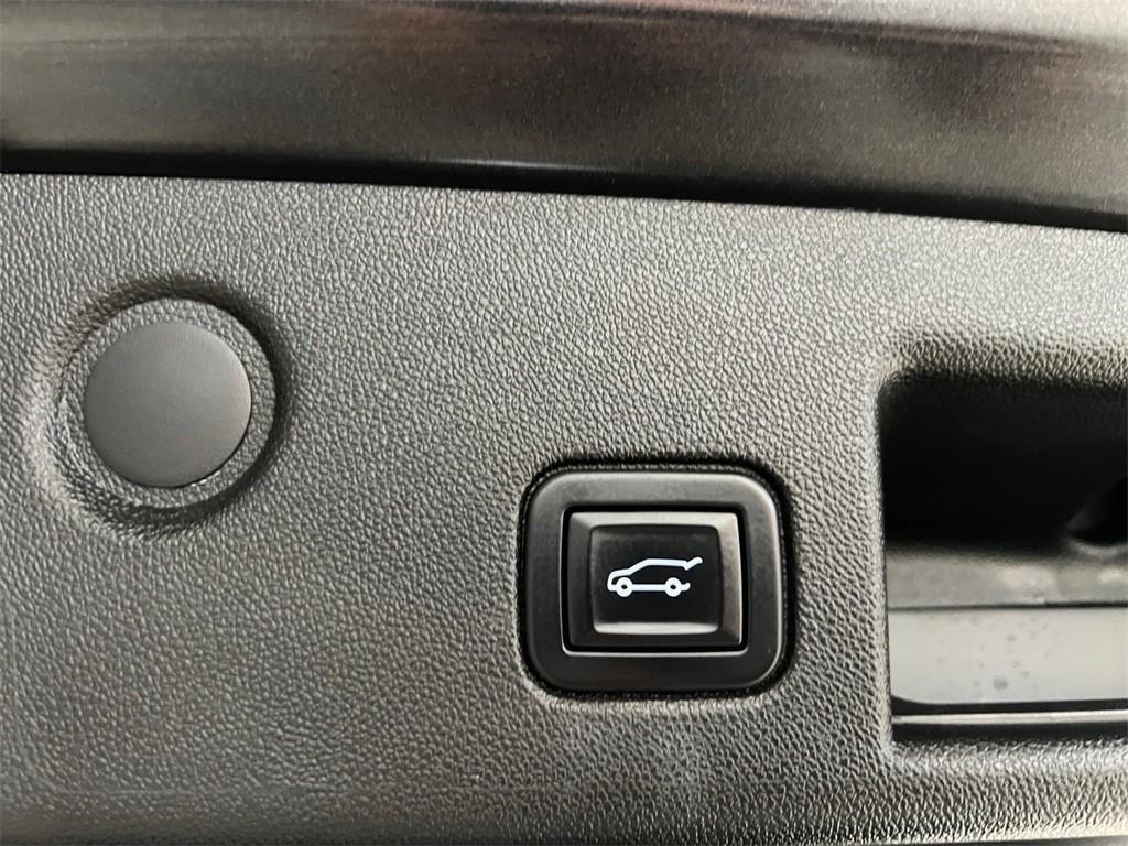 used 2022 Chevrolet Equinox car, priced at $18,795