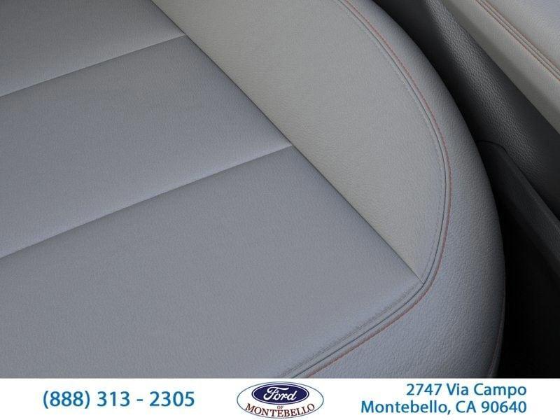 new 2025 Ford Explorer car, priced at $44,177