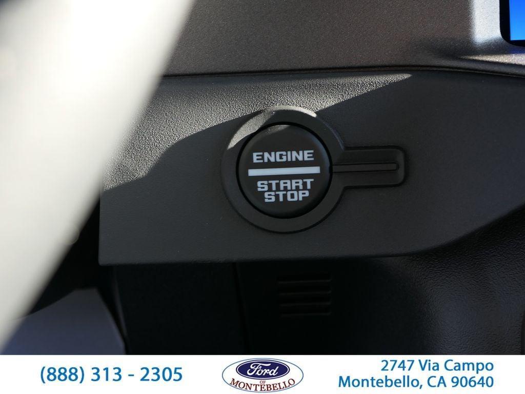 new 2025 Ford Bronco car, priced at $47,384