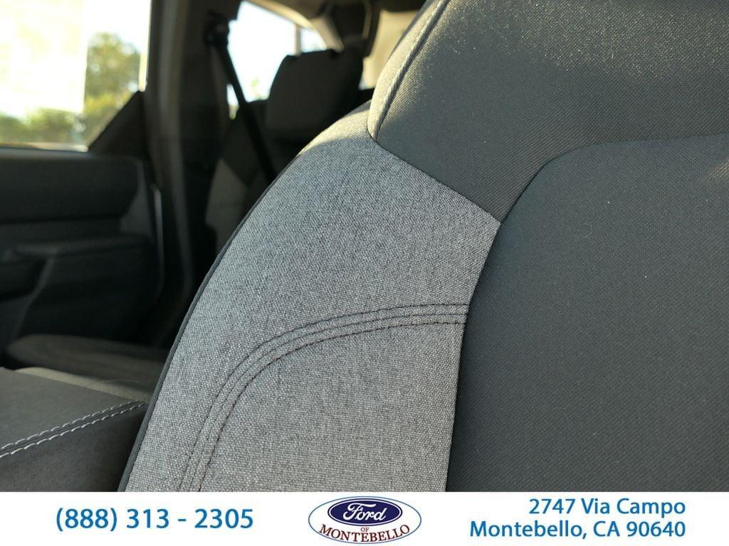 new 2025 Ford Bronco car, priced at $47,384