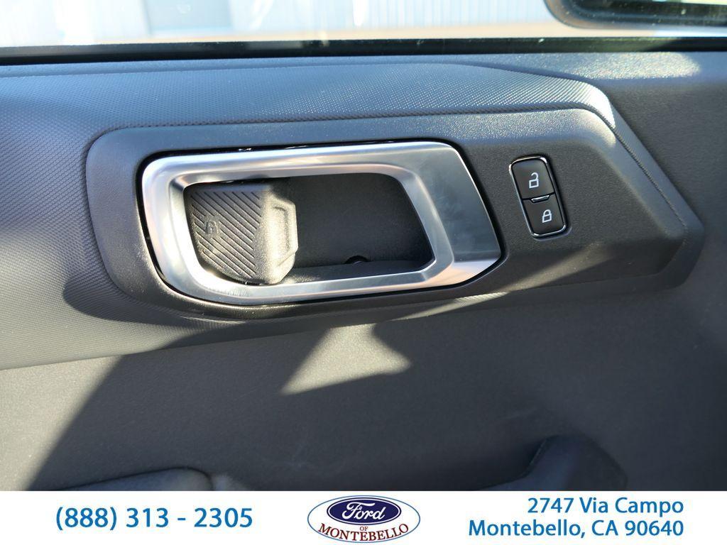 new 2025 Ford Bronco car, priced at $44,580