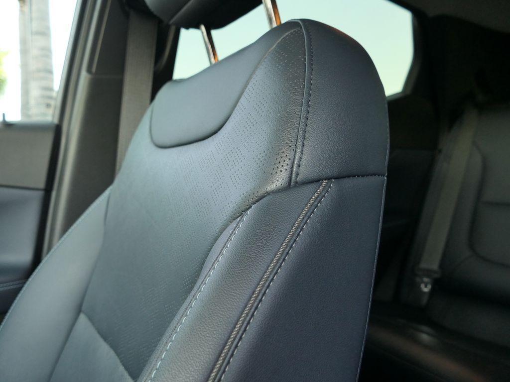 used 2022 Chevrolet Bolt EUV car, priced at $19,988