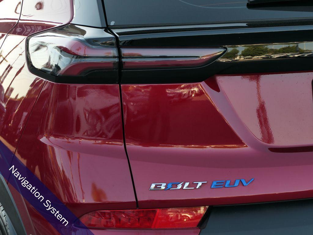 used 2022 Chevrolet Bolt EUV car, priced at $19,988