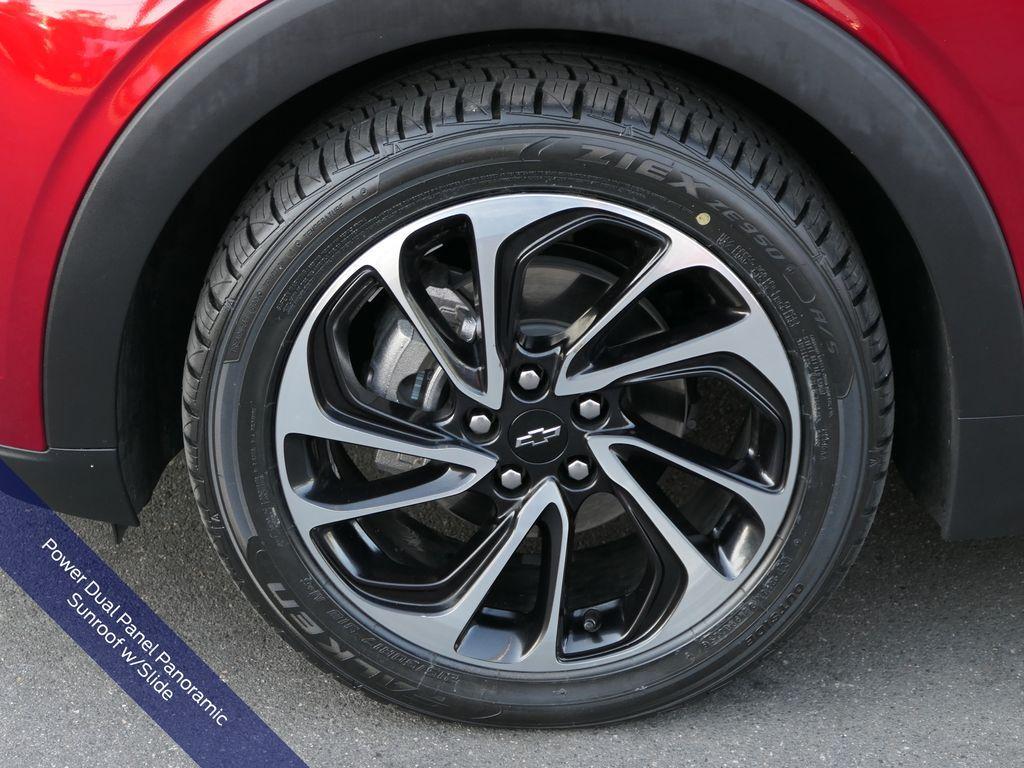 used 2022 Chevrolet Bolt EUV car, priced at $19,988