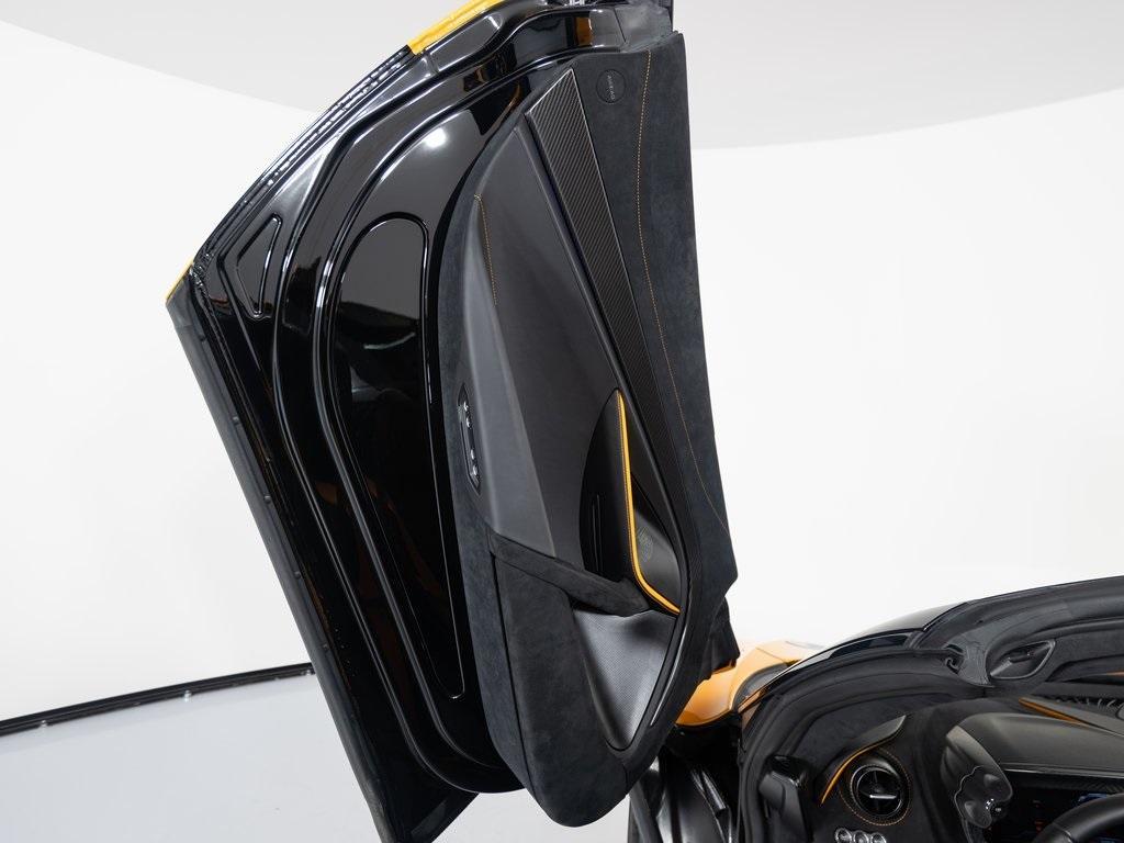used 2024 McLaren 750S car, priced at $389,995