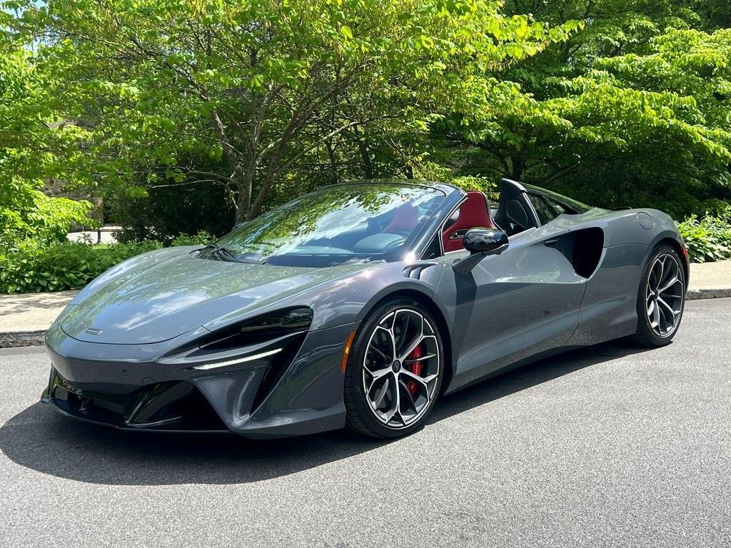 used 2025 McLaren Artura car, priced at $324,995