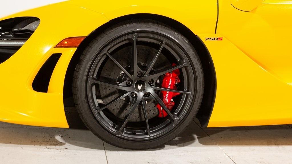 new 2024 McLaren 750S car, priced at $449,580