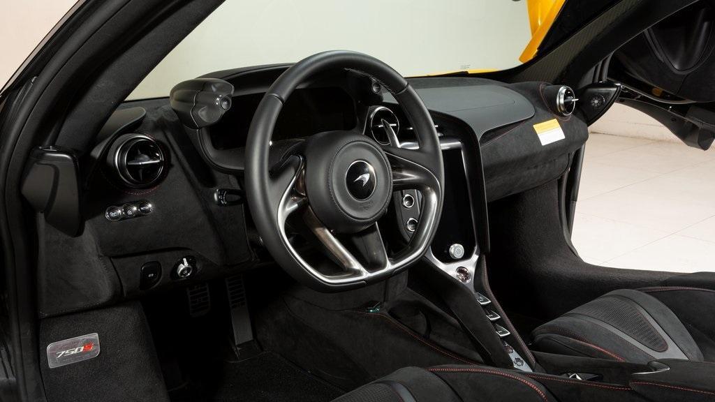 new 2024 McLaren 750S car, priced at $449,580