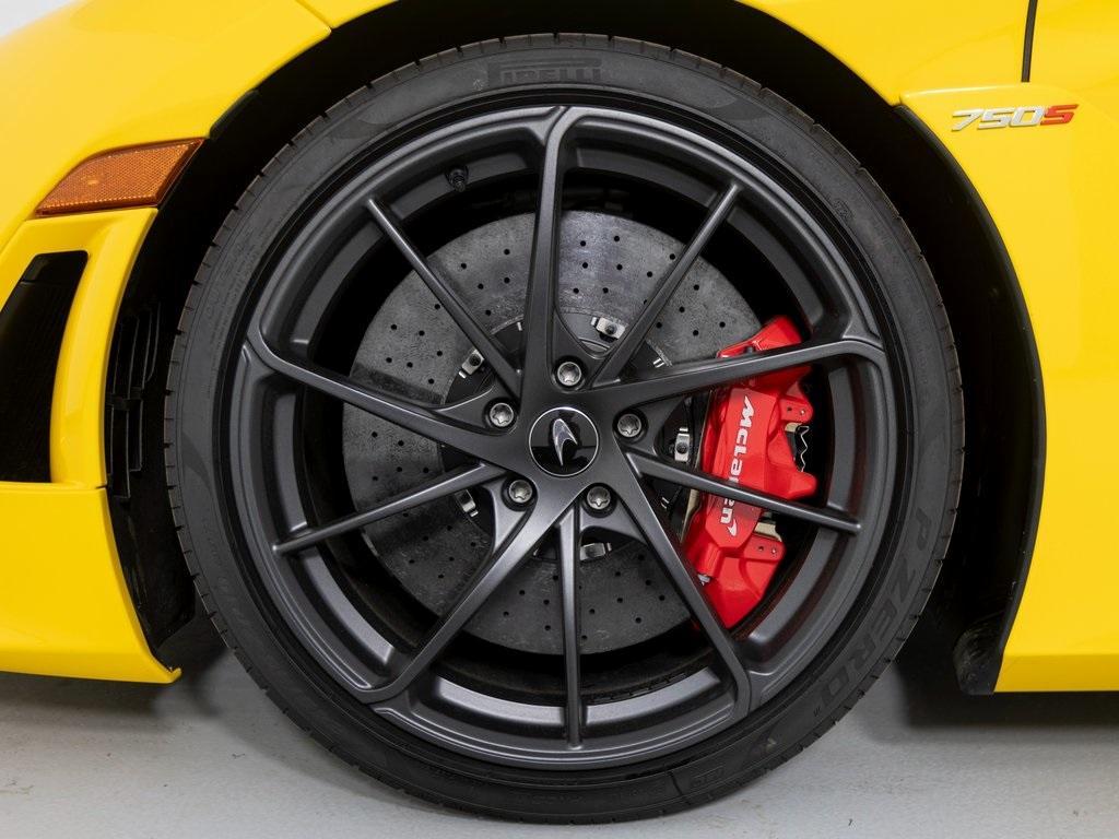 new 2024 McLaren 750S car, priced at $449,580