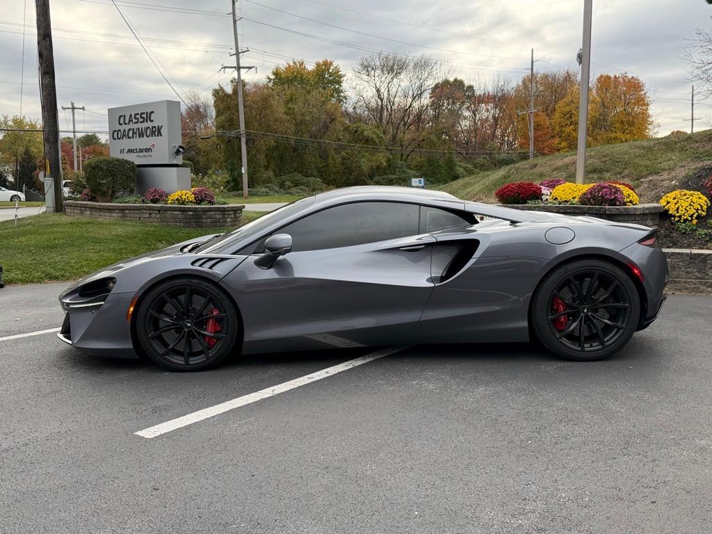 used 2023 McLaren Artura car, priced at $199,995