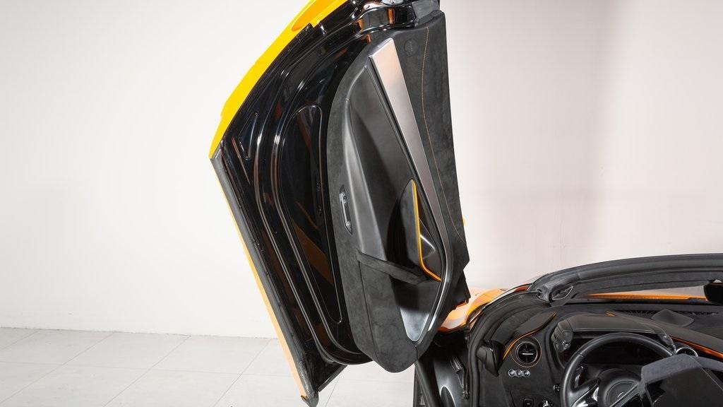 used 2024 McLaren 750S car, priced at $389,995