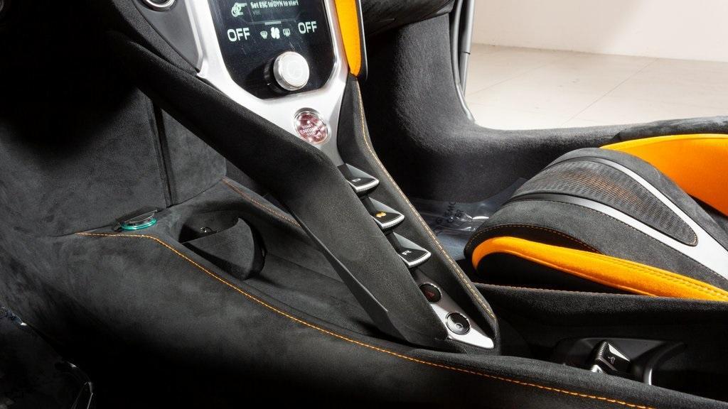used 2024 McLaren 750S car, priced at $389,995