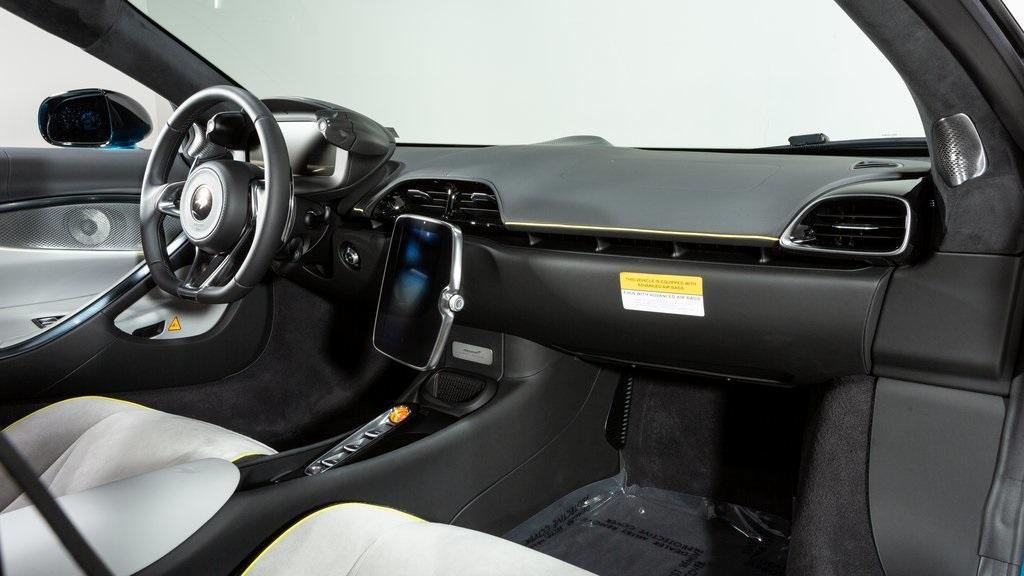 new 2025 McLaren Artura car, priced at $337,108
