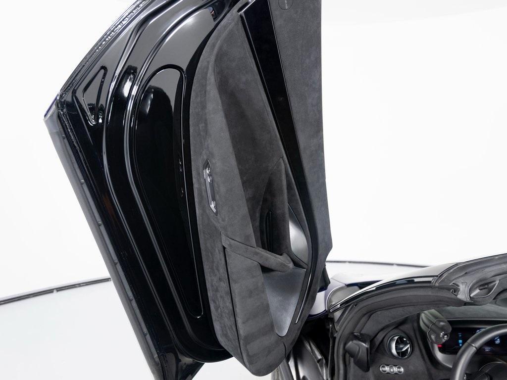 new 2024 McLaren 750S car, priced at $410,630