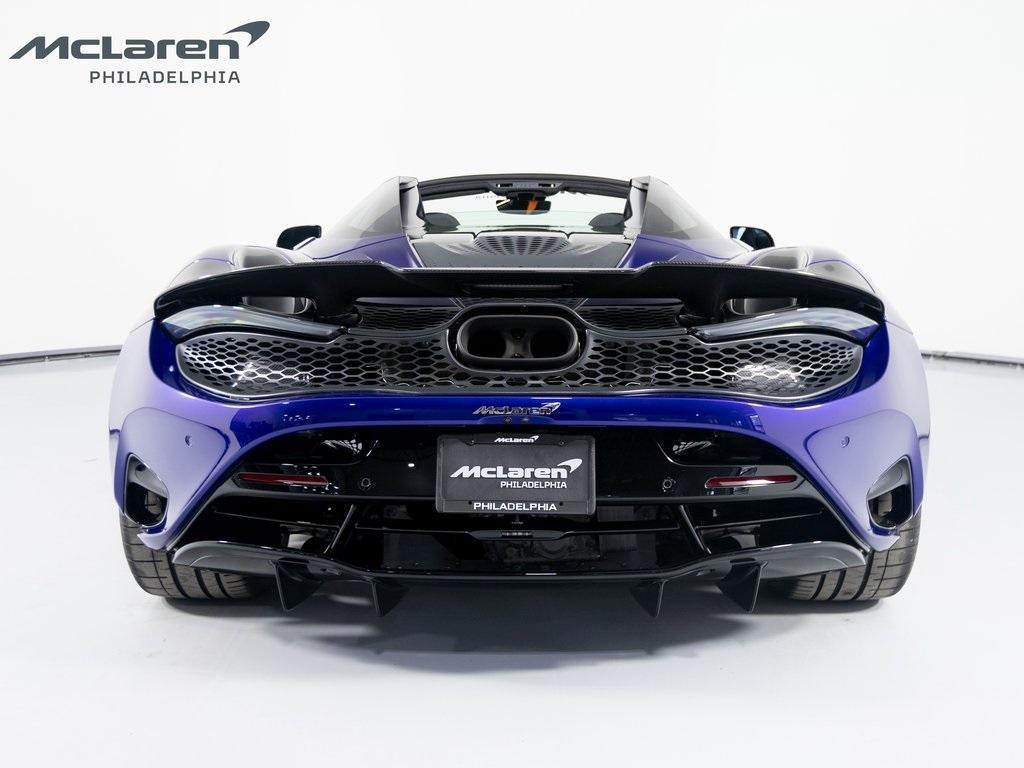 new 2024 McLaren 750S car, priced at $410,630
