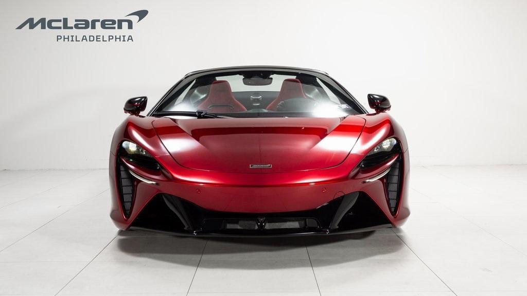 new 2025 McLaren Artura car, priced at $349,374