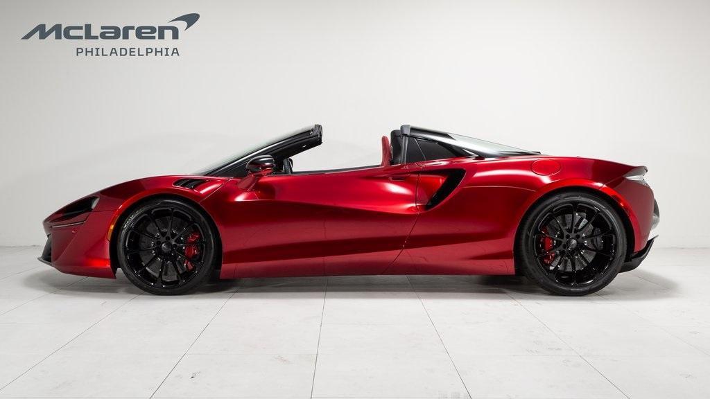 new 2025 McLaren Artura car, priced at $349,374