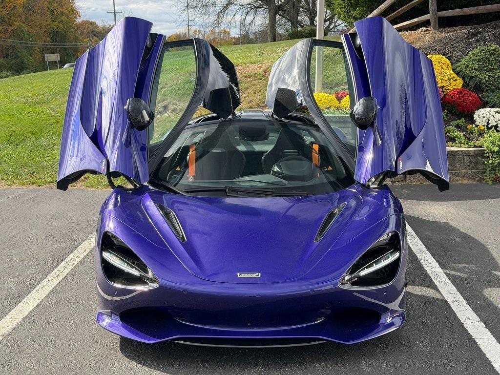 new 2025 McLaren 750S car, priced at $435,230