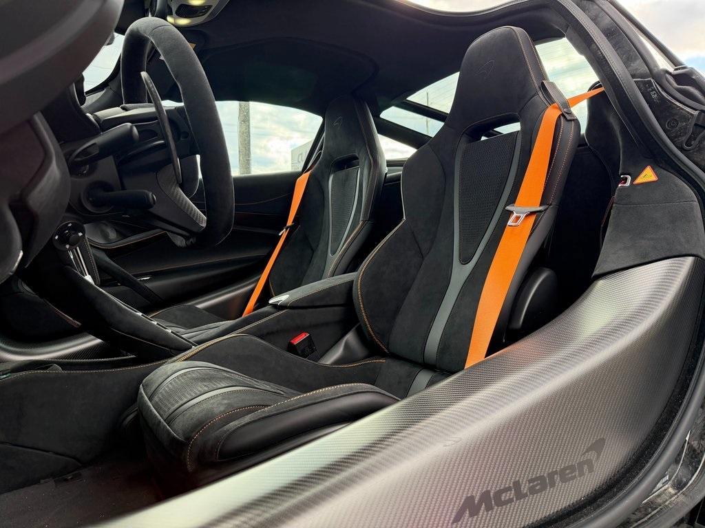 new 2025 McLaren 750S car, priced at $435,230